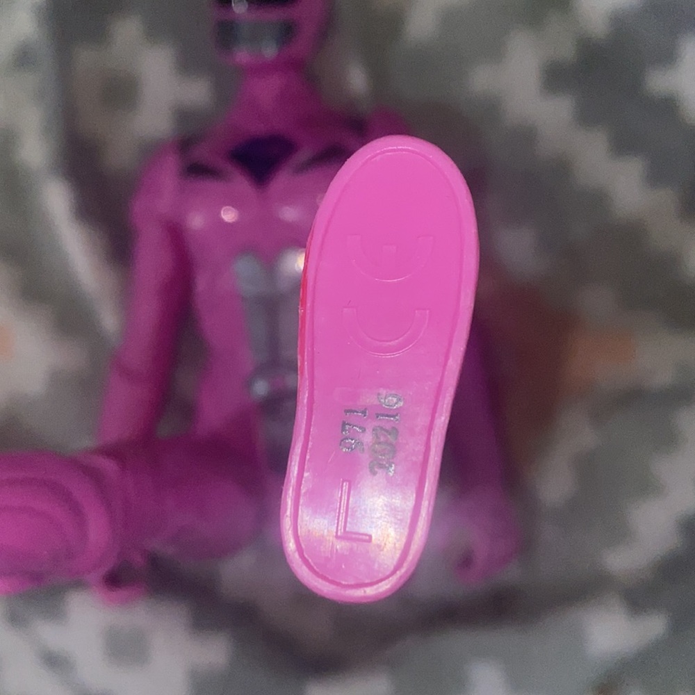 Pink Power Ranger - Picture 4 of 5